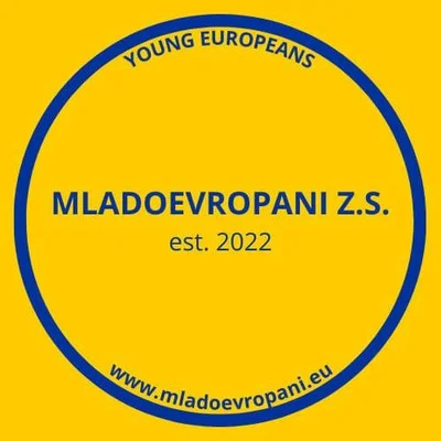 YE EUth: Understanding Media